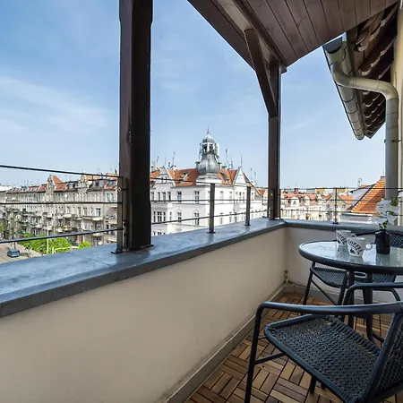 Modern White Studio With Furnished Balcony In By Renters * 브로츠와프